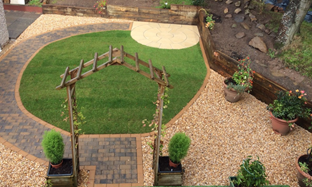 The Benefits of a New Patio