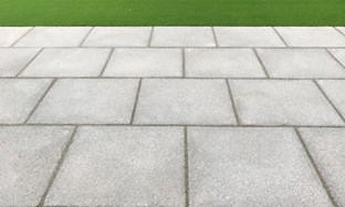 Flagstone paving